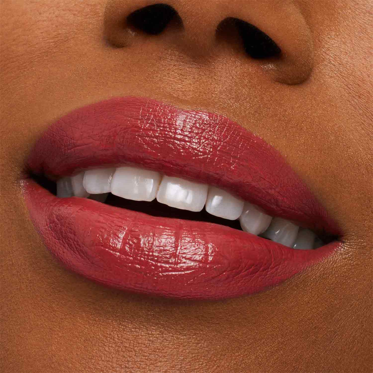 MACXIMAL SLEEK SATIN (LABIAL SATINADO)